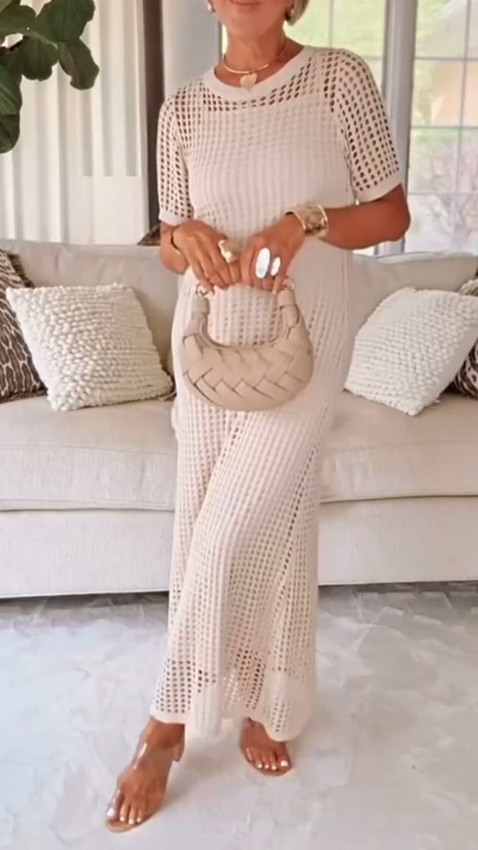 Elegant Klänning med Båturringning, Lätt och Luftig, i Två Delar