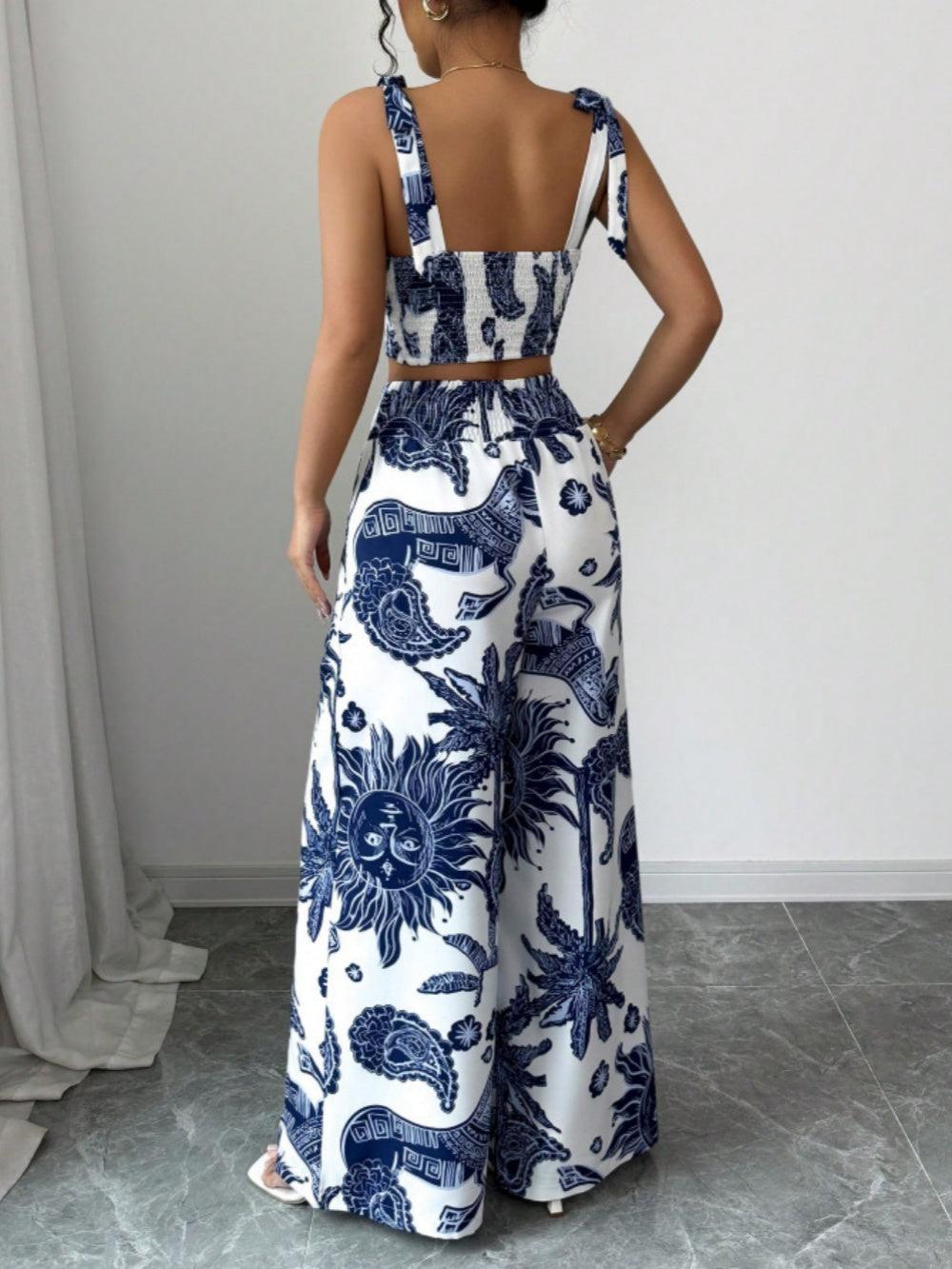 Set top imprimat cu decolteu în V + pantaloni largi