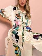 Bluză Oversized cu Buton și Print Unic din Satin cu O Notă Modernă și Sofisticată