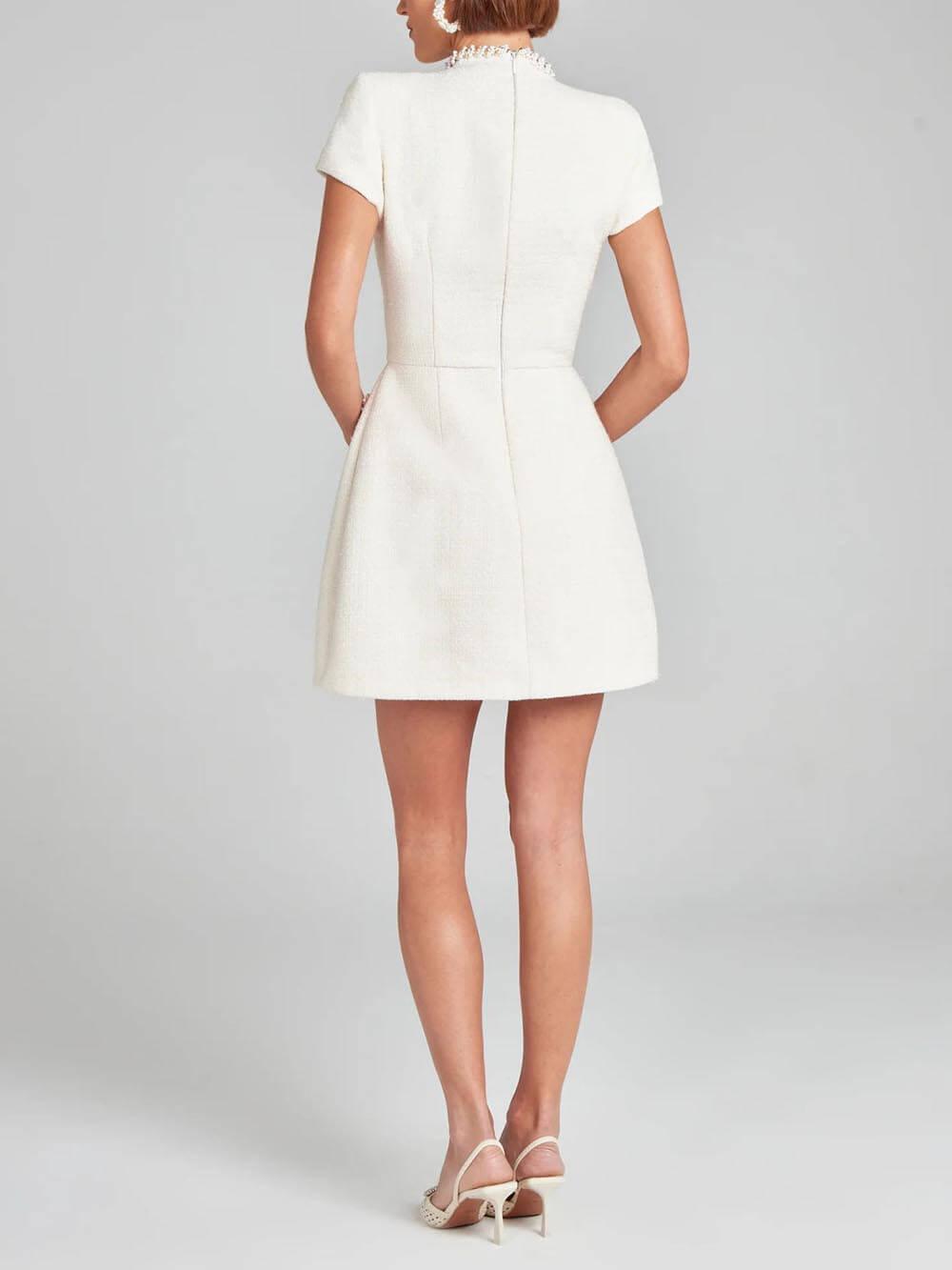 Rochie Mini cu Buzunare și Dantelă Perlată, Exquisită și Jucăușă