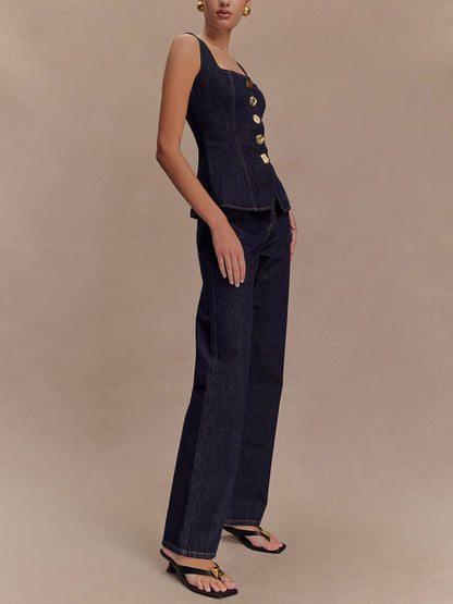 Top med knappar i denim + raka jeans