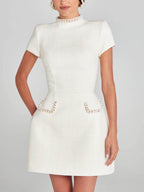 Rochie Mini cu Buzunare și Dantelă Perlată, Exquisită și Jucăușă