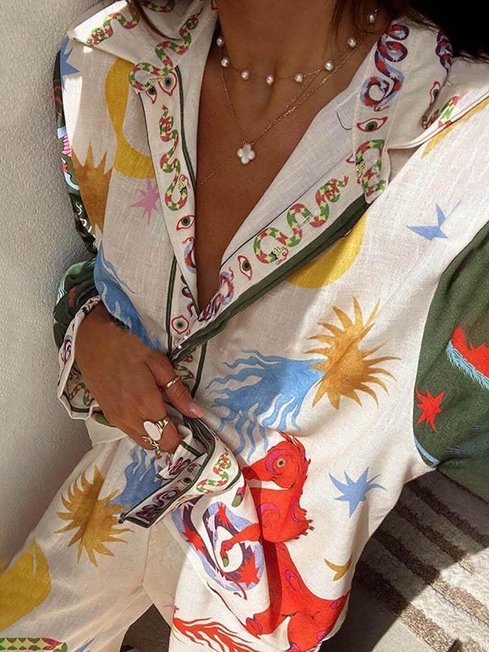 Set cu tricou cu mânecă lungă și pantaloni cu talie elastică, imprimeu unic