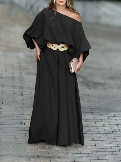 Set med blus med lanternärm och byxor, med bar axlar