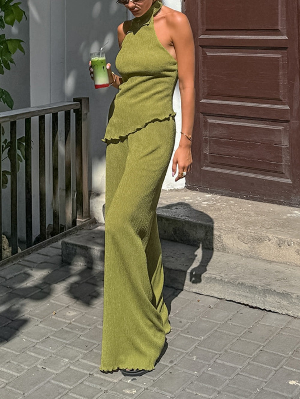 Set texturat cu guler halter și plisat