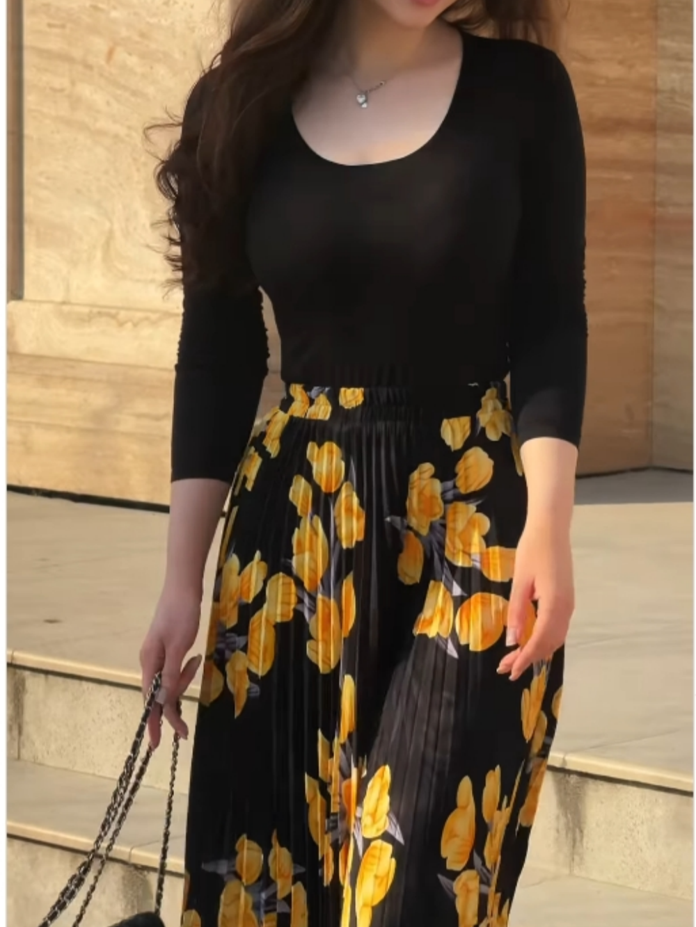 Fustă plisată imprimată galbenă + set top