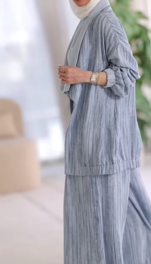 Set casual din trei piese cu dungi verticale