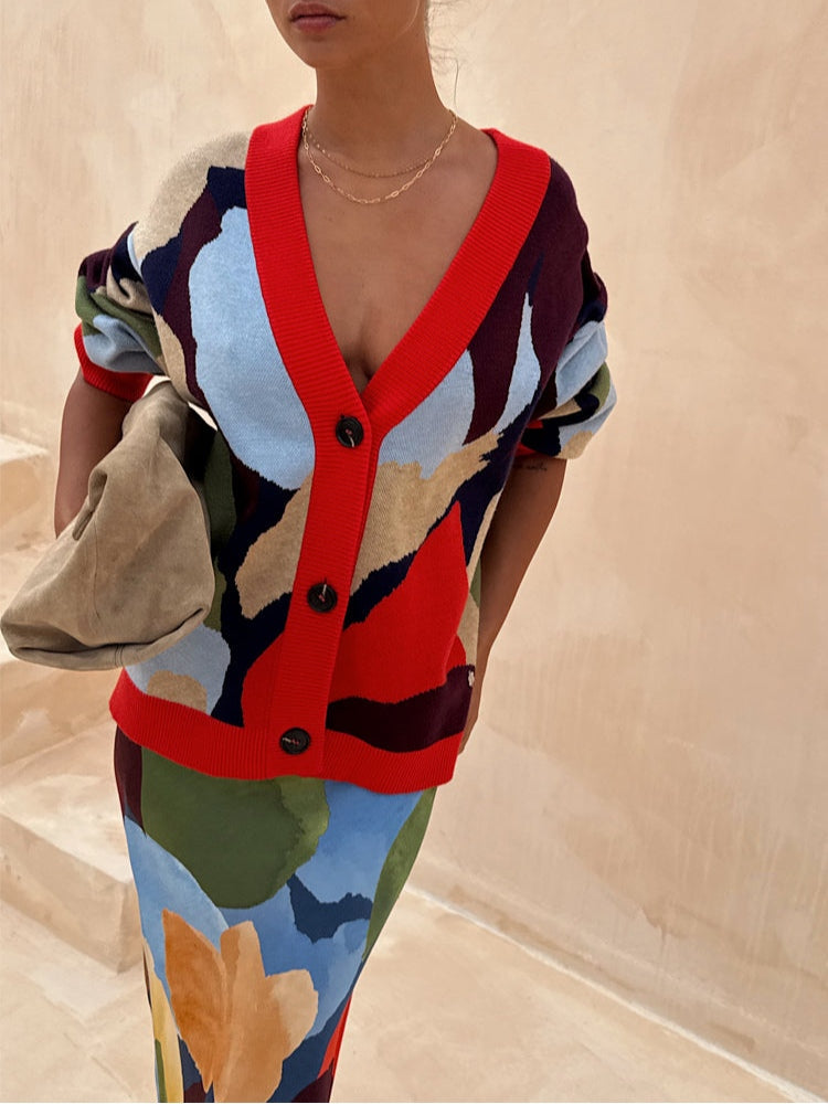 Stickad jacka med abstrakt geometriskt mönster + kjolset