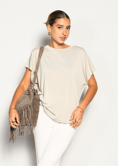 MJUHET CREMOS T-SHIRT