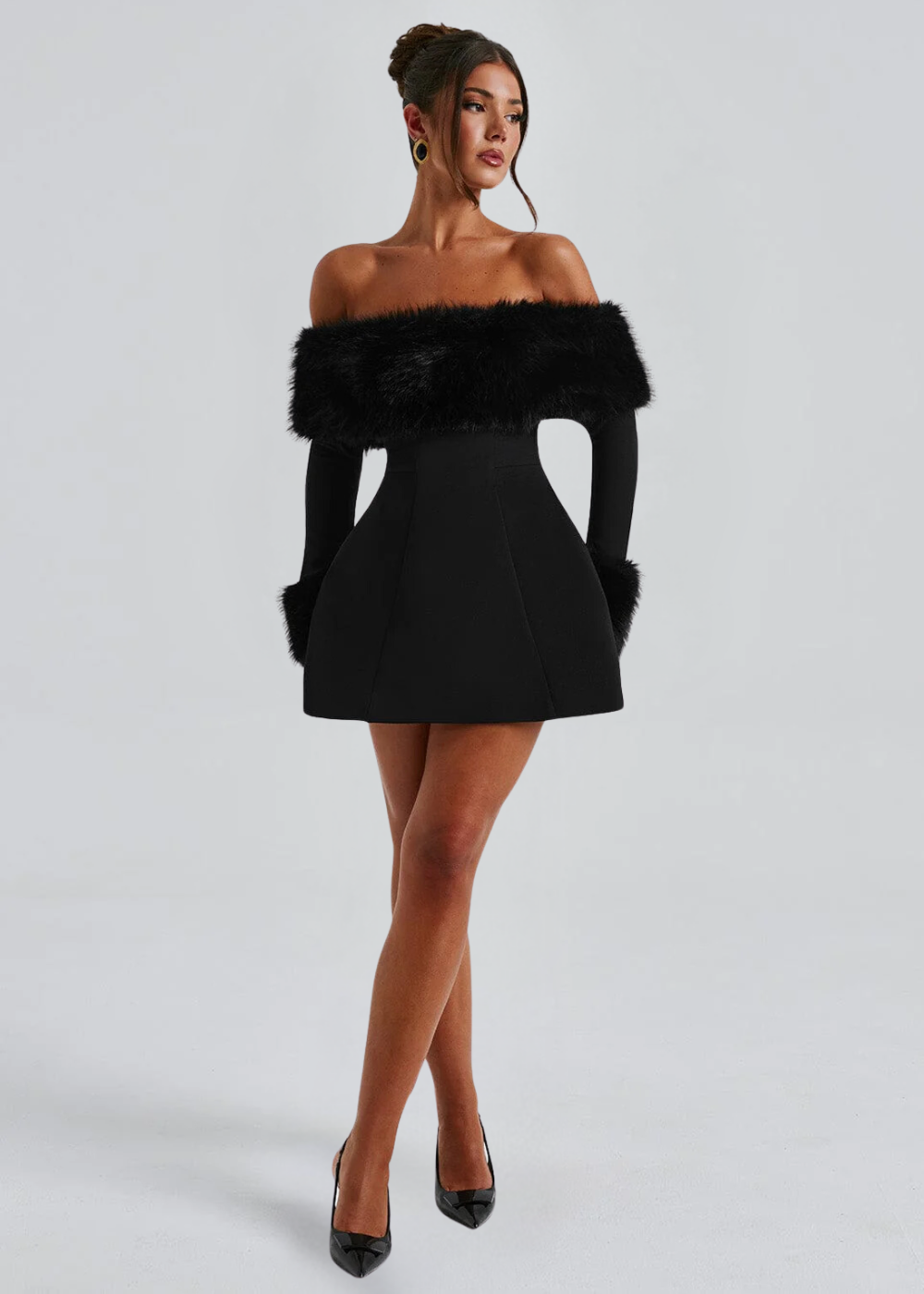 Serena | Rochie mini fără umeri cu mâneci din blană