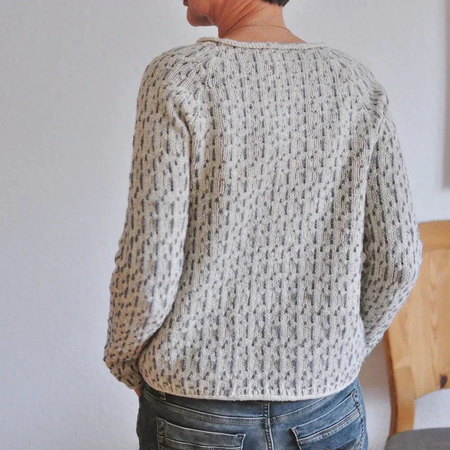 Victoria | Pulover gri elegant cu decolteu tip U