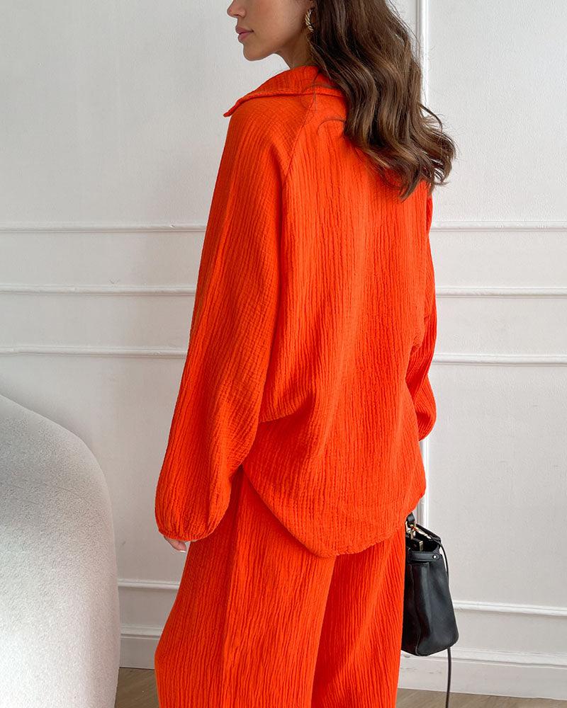 Set med två delar i avslappnad stil med enkel V-ringning för hösten