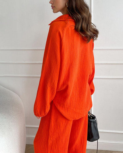 Set med två delar i avslappnad stil med enkel V-ringning för hösten