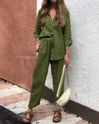 Set din două piese din bumbac și in, cu cămașă și pantaloni, de culoare solidă, cu decolteu în V