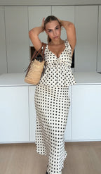 TOP SATIN CU PUNCTE POLKA CREME