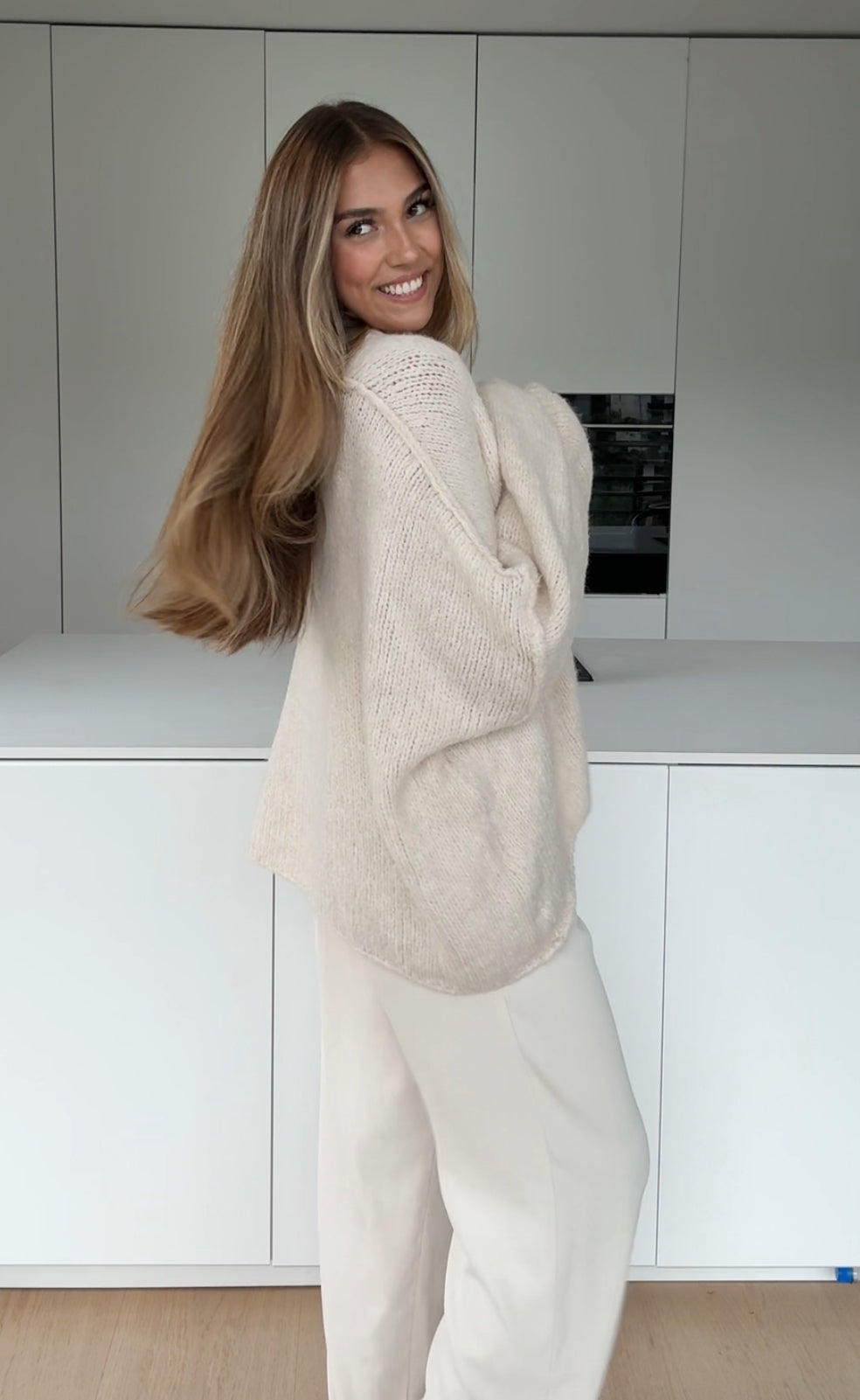 CARDIGAN CLASIC PUFOASĂ VANILIE