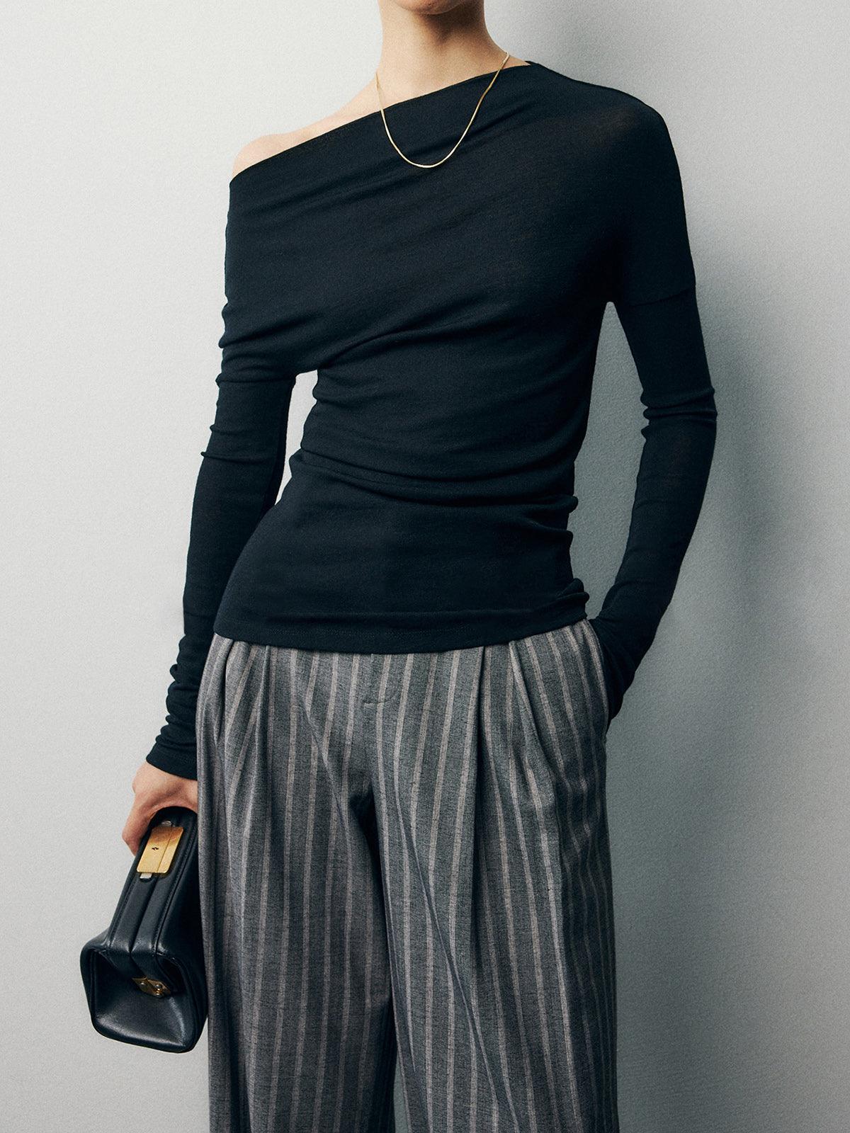 Set med två delar, asymmetrisk axel och plisseringar