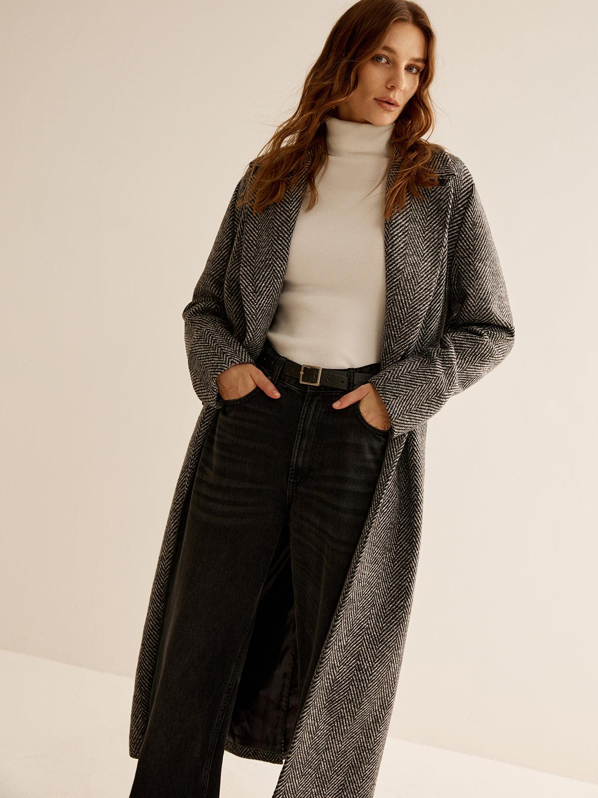 Lång kappa, en essentiell del av garderoben