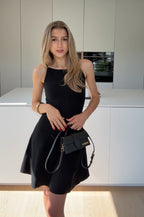 ROCHIE PENTRU NOAPTEA DE DATE