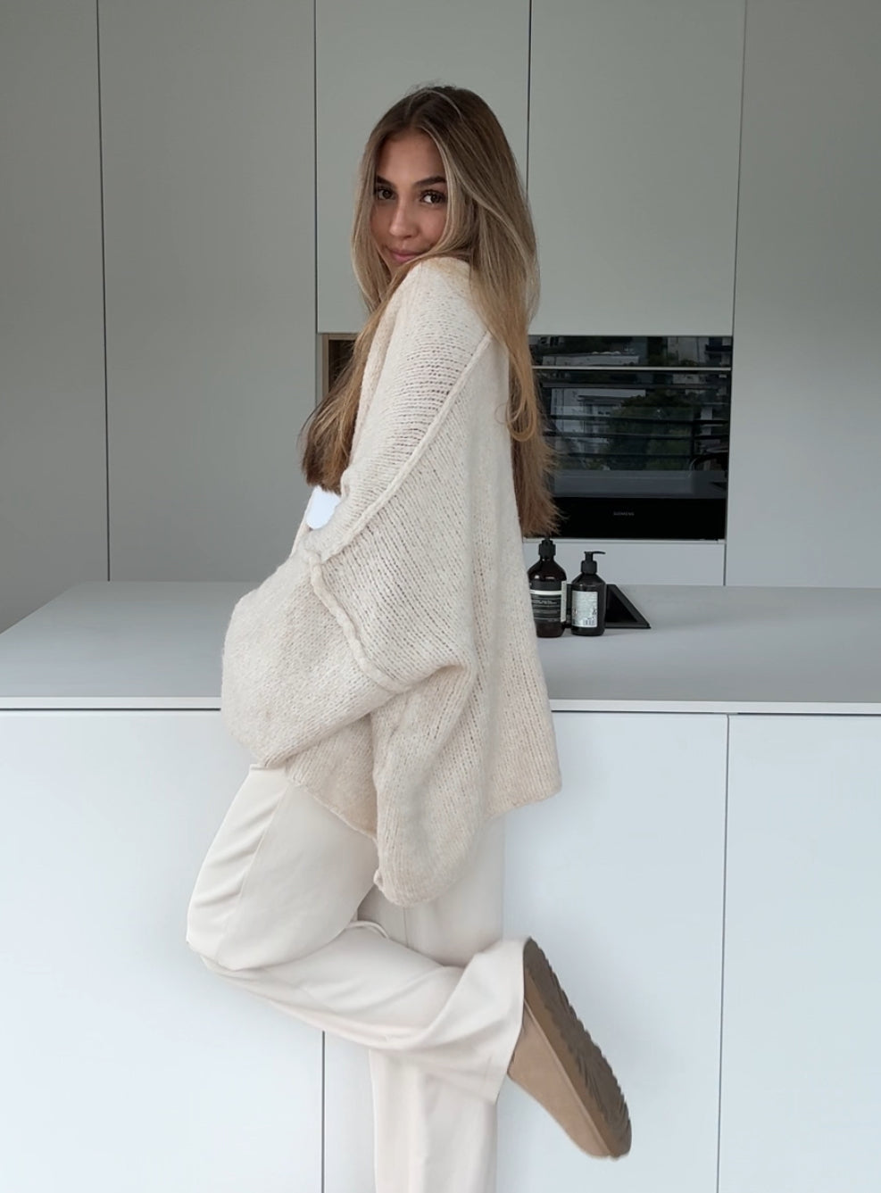 CARDIGAN CLASIC PUFOASĂ VANILIE