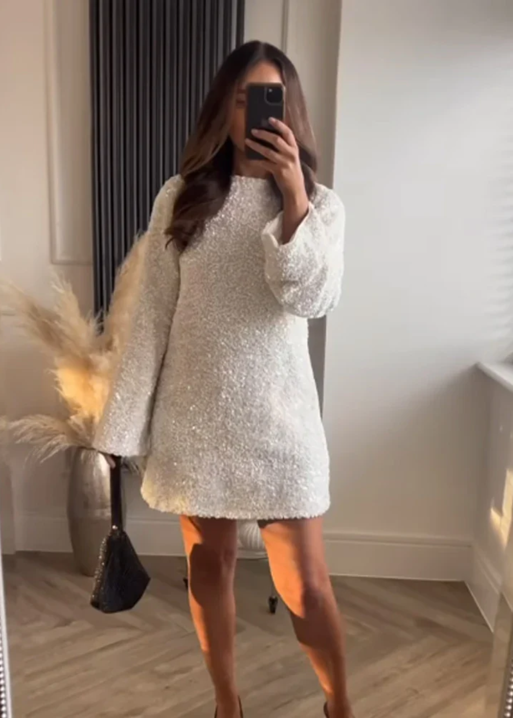 Chloe | Rochie mini texturată cu fundiță