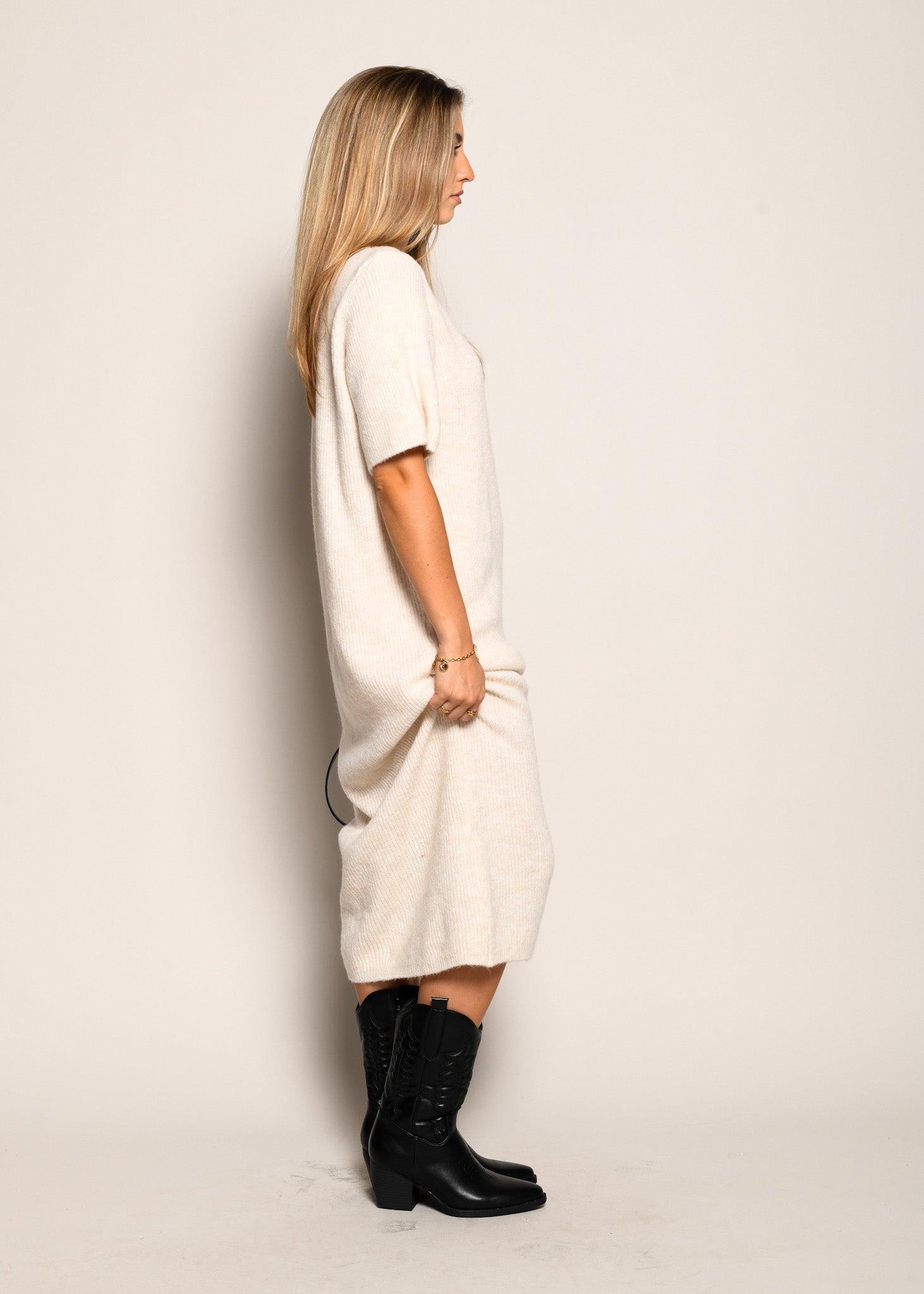 ROCHIE TRICOTATĂ CREM