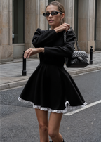Everly | Rochie mini din dantelă cu talie înaltă