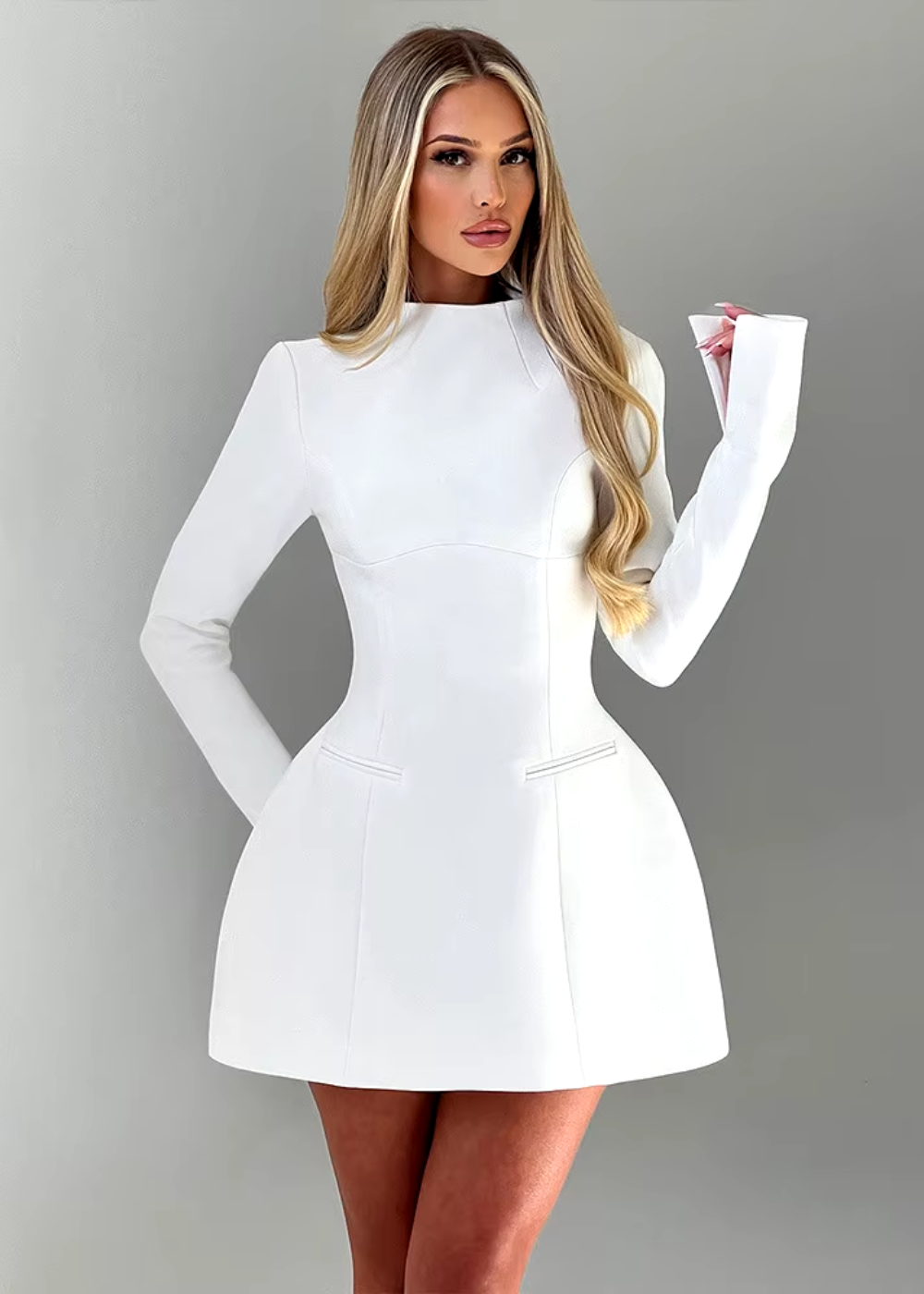 Gianna | Rochie scurtă fără spate