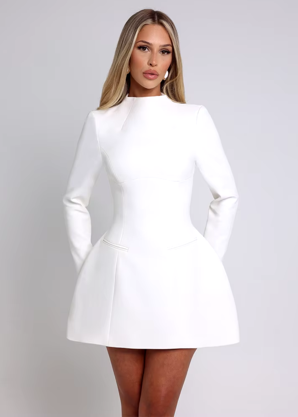 Gianna | Rochie scurtă fără spate