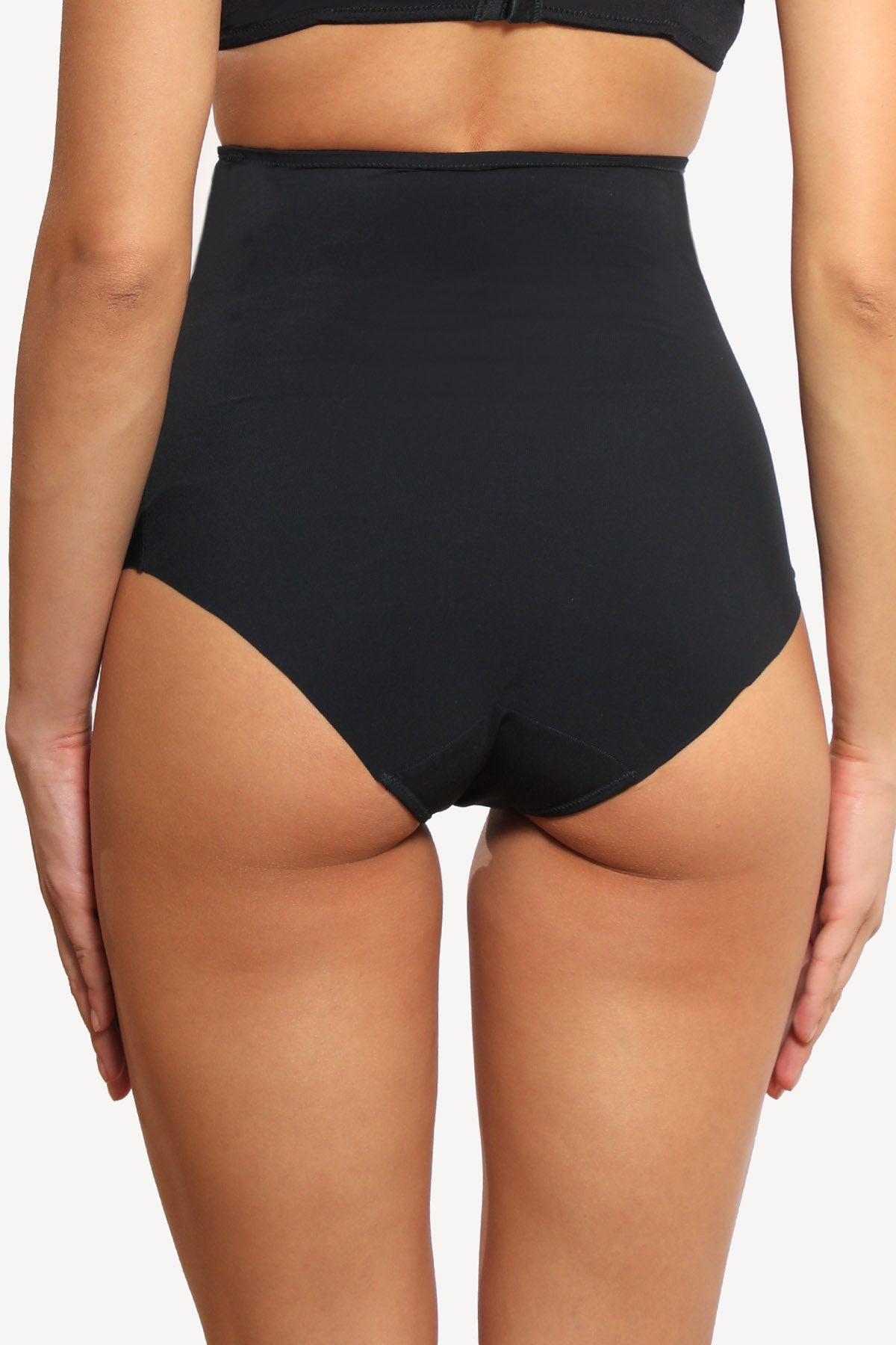 Klassisk formande trosa, hög midja LUCY S1848 svart