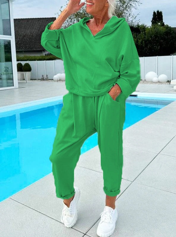 RICHELLE | SET PULOVER CU CAPUȘĂ ȘI PANTALONI DE JOGGING