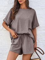 Set de tricou cu mânecă scurtă și pantaloni scurți cu șnur