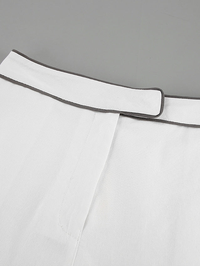 Skjorta och Shorts i Bomull och Lin i Kontrast Vitt och Svart, Set med Två Delar