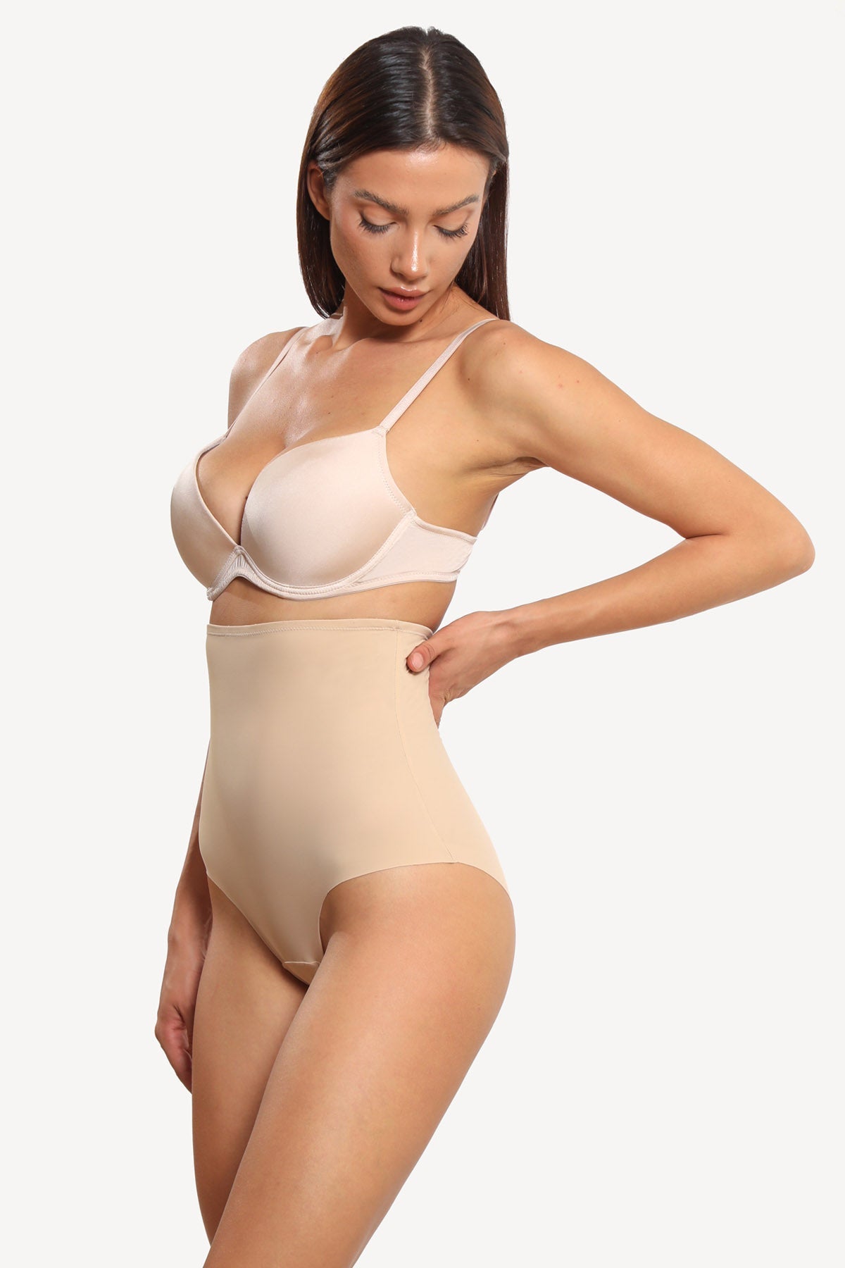 Klassisk formande trosa, hög midja LUCY S1848 beige