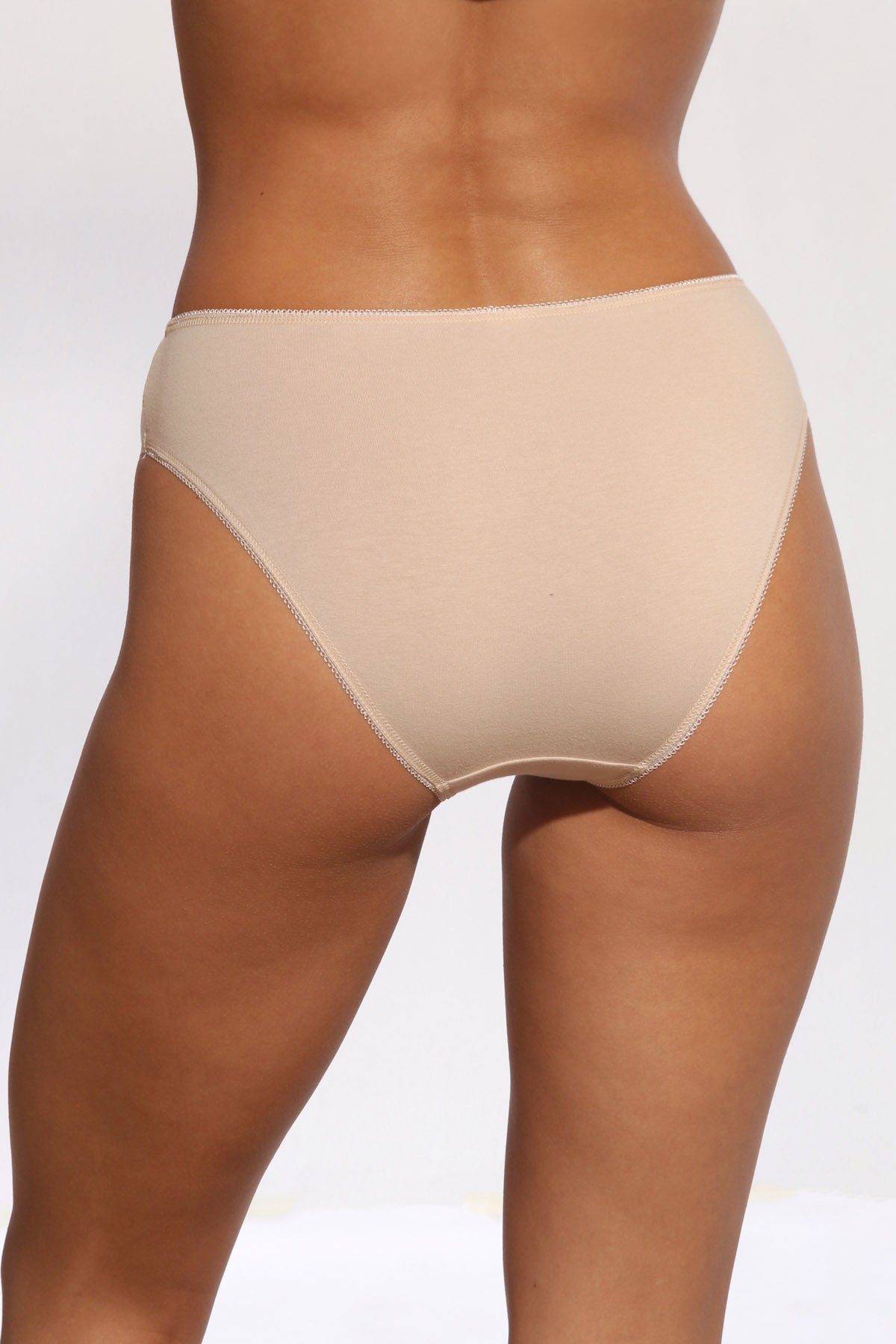 Set med 3 klassiska trosor CAMI S0837 nude