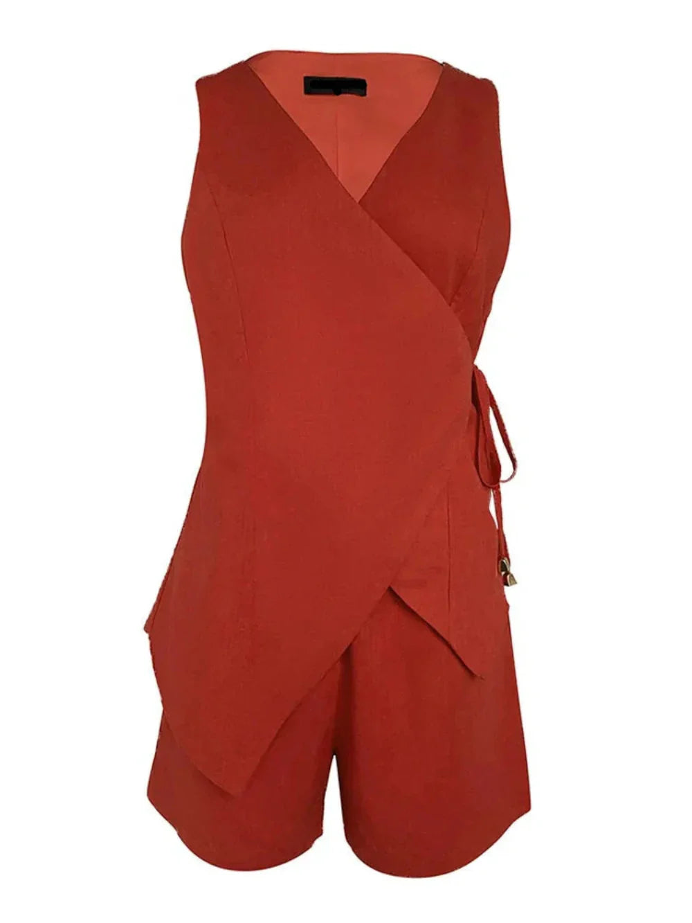 Set med ärmlös topp i linne med V-ringning och vida shorts