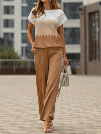 Pullover med kontrasterande rund hals och vida byxor