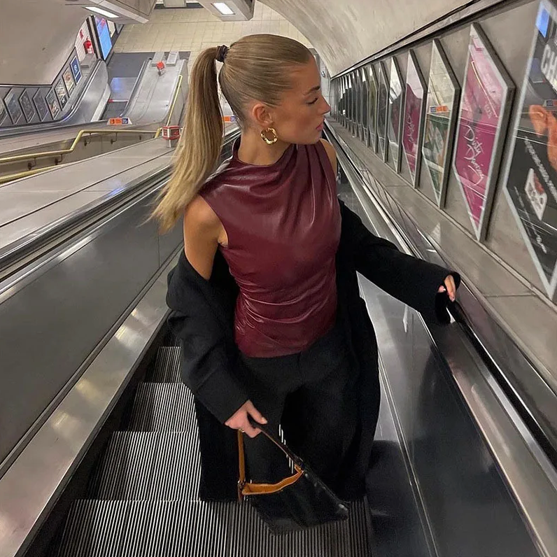 Ally | Top din piele ecologică
