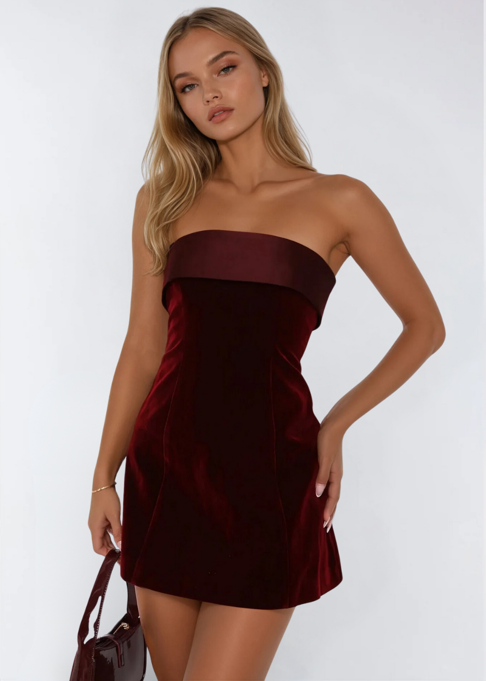 Stella | Rochie Mini din Catifea Fără Bretele