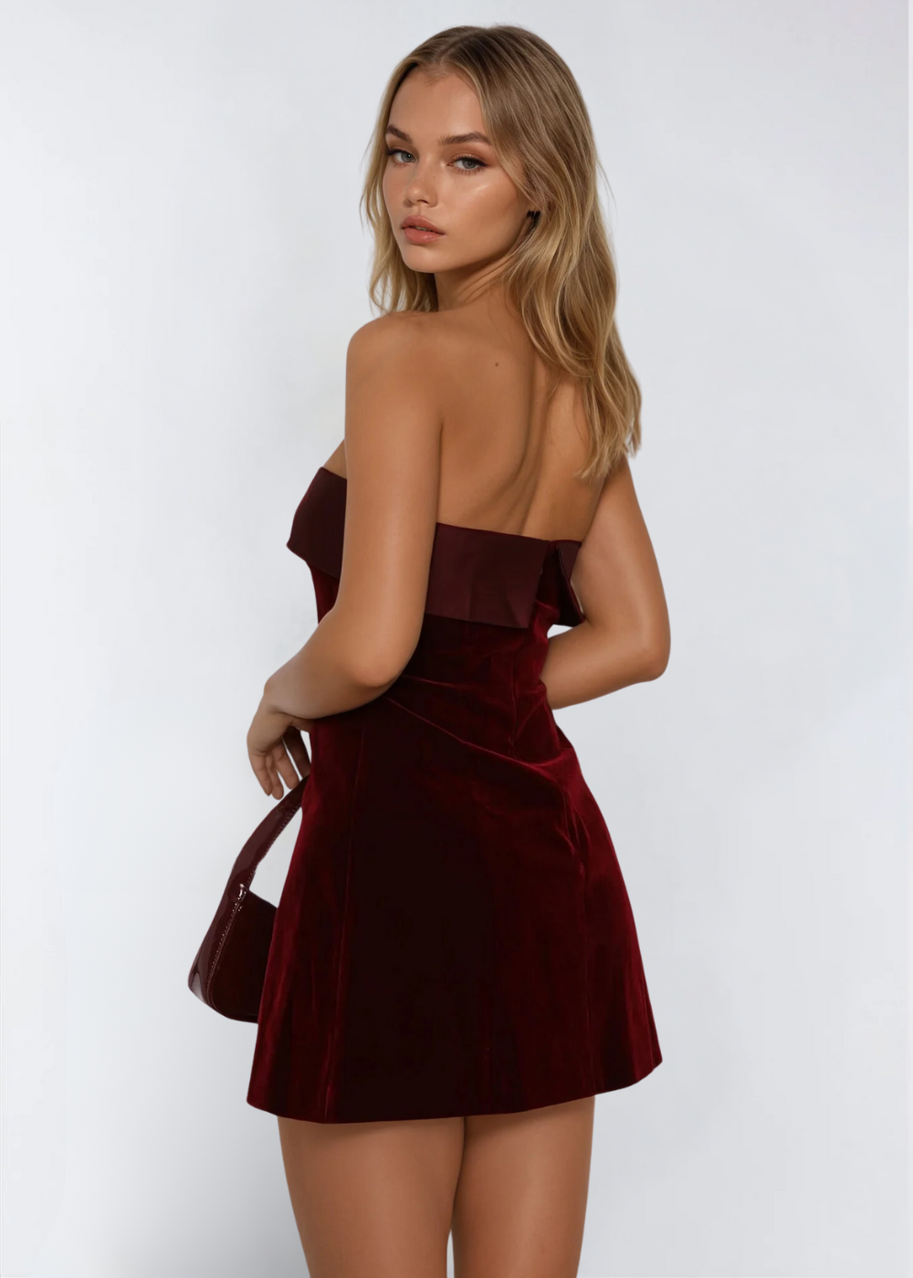 Stella | Rochie Mini din Catifea Fără Bretele