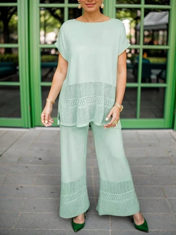 Set bluză cu guler rotund și mâneci scurte și pantaloni cu croială largă