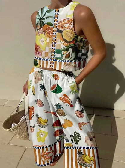 Set med topp i unikt material och byxor med elastisk midja och fickor