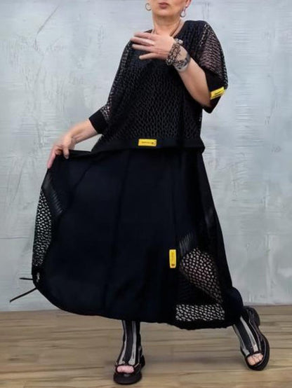 Klänning utan ärmar i svart mesh och matchande överdrag