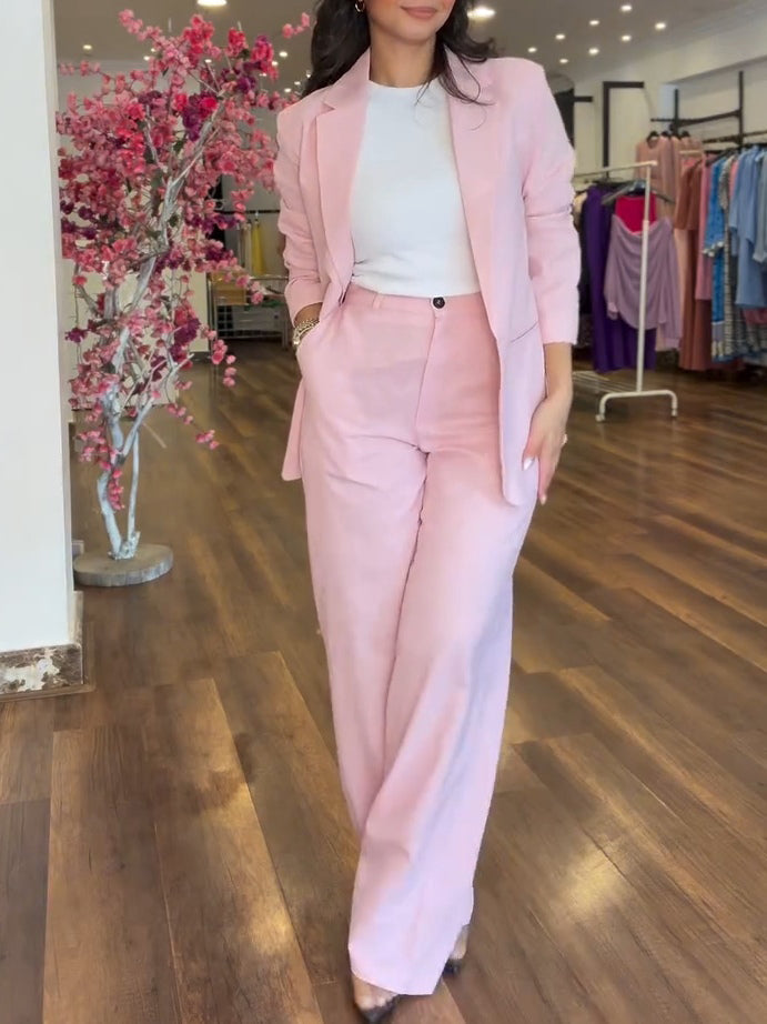 Costum Elegant și Modern din Două Piese Roz