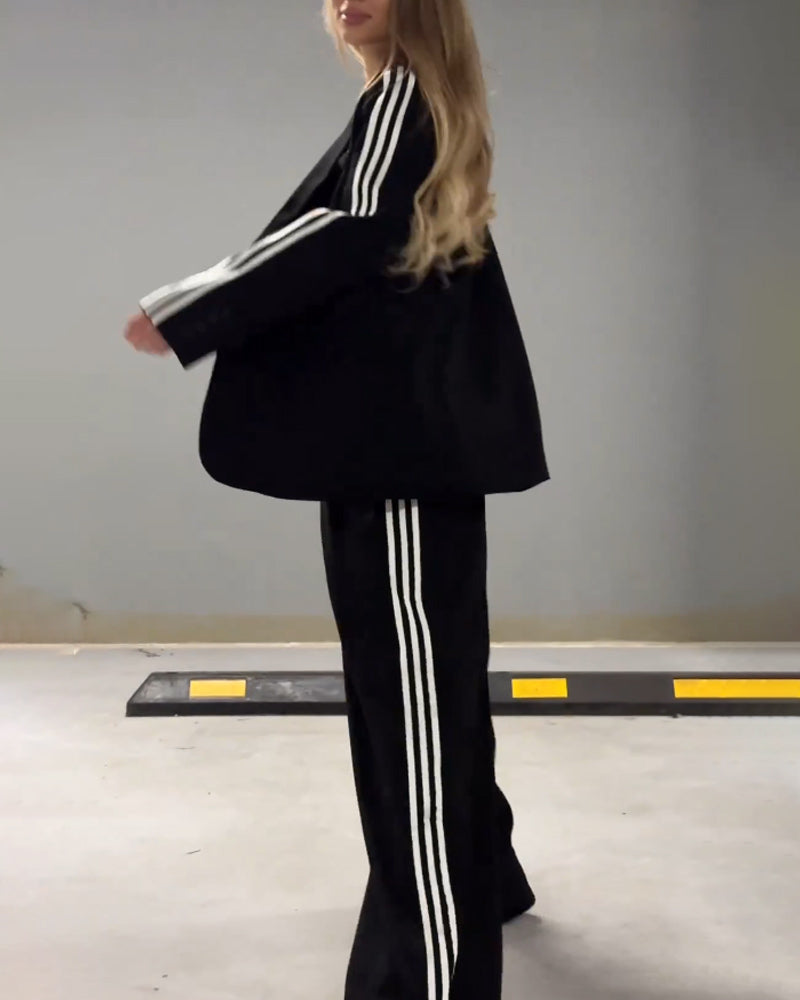 Set de două piese: Sacou cu dungi la modă și pantaloni largi