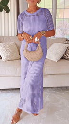 Rochie Elegantă cu Gât Bărcuță, Ușoară și Aerisită, din Două Piese