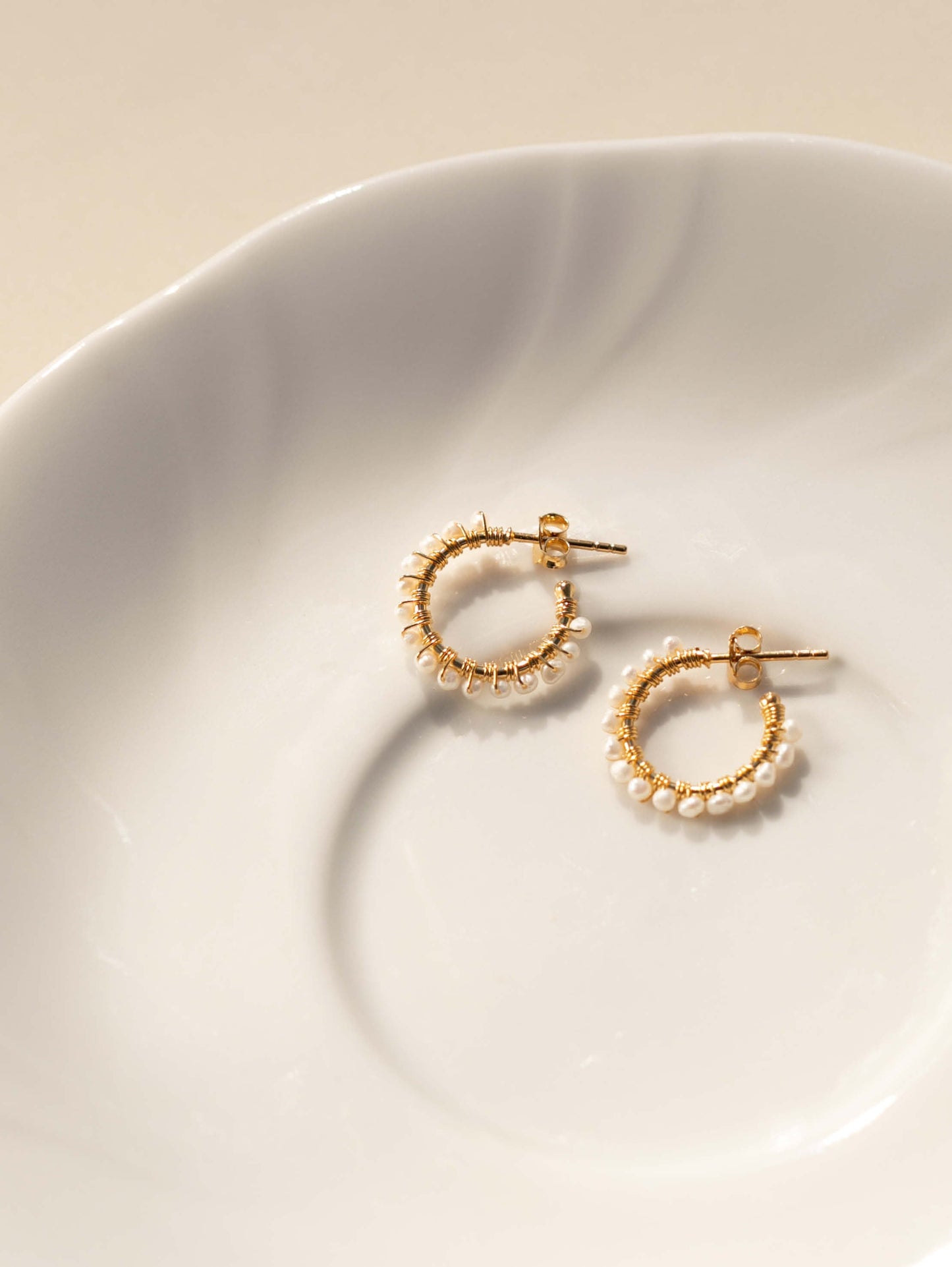 Cercei ADÈLE med Pärlor