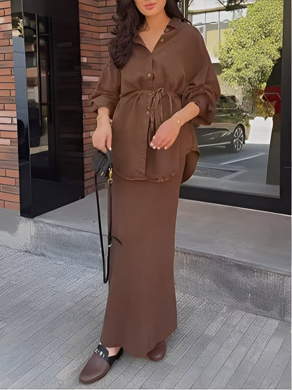 Set med långärmad skjorta och kjol med snöre