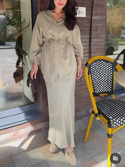 Set med långärmad skjorta och kjol med snöre